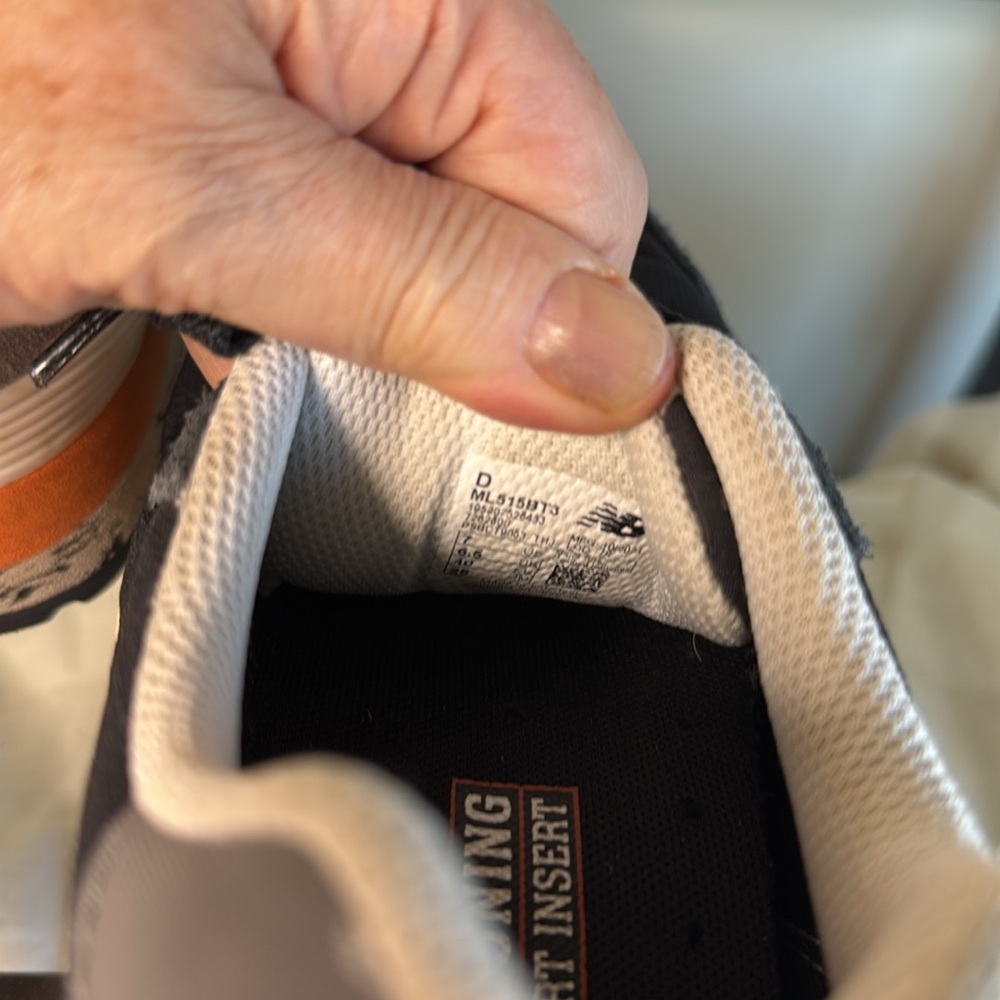 Classic Men’s 515 New Balance Sneakers - Picture 4 of 6